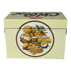 CW Post Recipe‎ Metal Card Box Stuffed Full of Cooking Ideas 4.5" x 5.5" 1970's